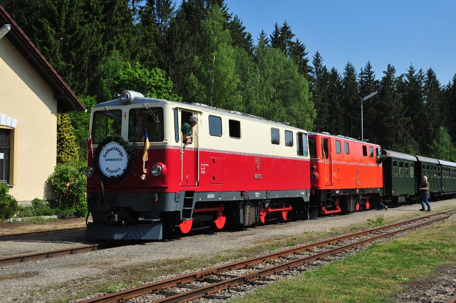 NÖVOG V5 und V12 Doppeltraktion 20